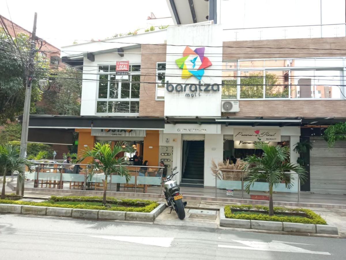 Acogedor Apartaestudio Ubicado En Laureles Apartamento Medellín Exterior foto