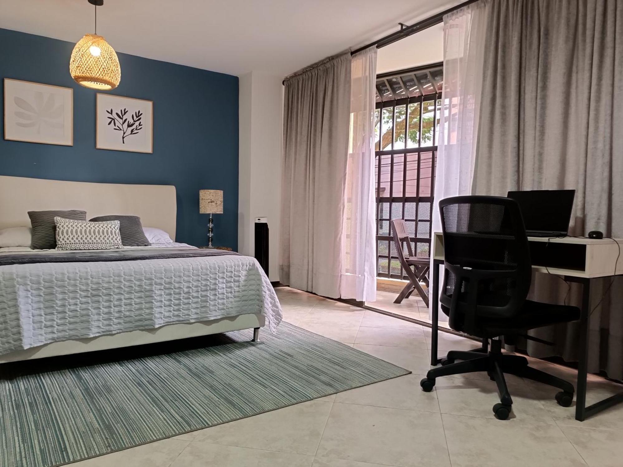 Acogedor Apartaestudio Ubicado En Laureles Apartamento Medellín Exterior foto